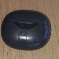 Pouzdro na airpods, jak nahlášeno Arriva West-Brabant pomocí iLost