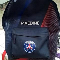 Hátizsák, amint azt ilévia az iLost segítségével jelentette.