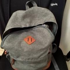 Sac à dos, a été signalé par ilévia utilisant iLost