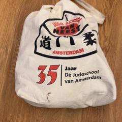 Taška, jak nahlášeno GVB pomocí iLost