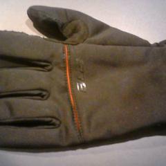 İLost kullanarak SnowWorld Landgraaf tarafından bildirildiği gibi Eldiven Links zwart