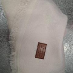 شال Sjall، كما تم الإبلاغ عنه بواسطة IKEA Slependen عبر iLost