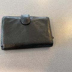 Wallet Sallah, as reported by Breng Arnhem using iLost