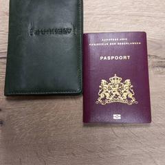 Paspoort met cover, rapporterat av Pouw Vervoer med iLost
