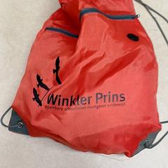 Tasje Rood, segundo informou Qbuzz GD Groningen Peizerweg usando iLost