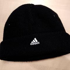 Beanie Noir, como reportado por IKEA Grenoble utilizando o iLost