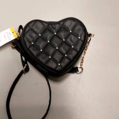 Tas Handtas Handlova, zoals gemeld door Regio West-Vlaanderen met iLost