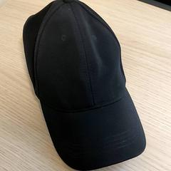 의류 - Pet zwart, iLost를 사용하여 Centraal magazijn에 보고됨