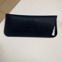 Glasses case, as reported by ilévia using iLost