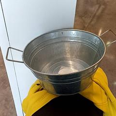 Bassine Metal, iLost를 사용하여 IKEA Rennes - Pacé에 보고됨
