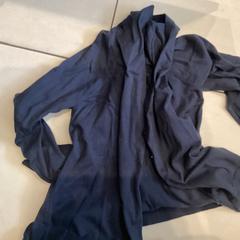 Vest Donkerblauw, amint azt Johan Cruijff ArenA az iLost segítségével jelentette.