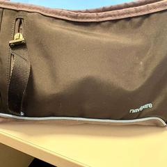 Väska toiletries, rapporterat av Ramada by Wyndham Amsterdam Airport Schiphol med iLost