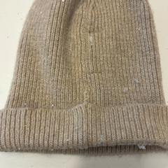 Gorro, segundo informou Het Amsterdamse Winterparadijs usando iLost