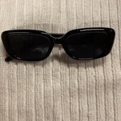 Occhiali da sole, come riportato da IKEA長久手 utilizzando iLost