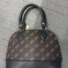 Kézitáska, amint azt Arriva West-Brabant az iLost segítségével jelentette.