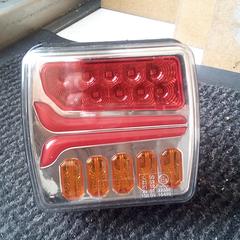 Draadloze Magnetische Led Achterlicht (links), gerapporteerd met iLost