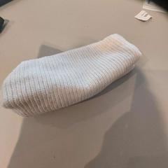 حافظة أقلام رصاص، كما تم الإبلاغ عنه بواسطة TU/e - Receptie Neuron عبر iLost