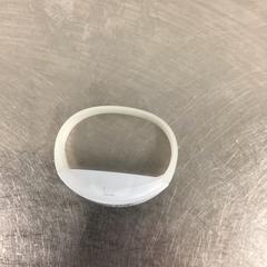 Armband, come riportato da MEININGER Hotel Berlin Alexanderplatz utilizzando iLost