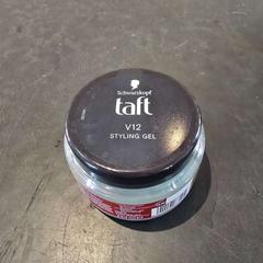 Gél na vlasy gel, Taft brand, ako bolo nahlásené Conscious Hotel Westerpark pomocou iLost