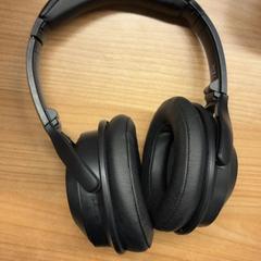 Kopfhörer, gemeldet von Pathé Spuimarkt über iLost