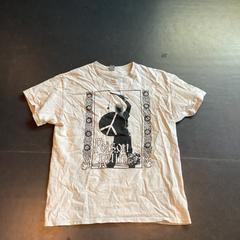 Camiseta, segundo informou Poppodium 013 usando iLost