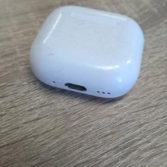 Caixa auricular, como reportado por EBS Spijkenisse utilizando o iLost