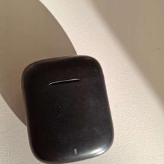 İLost kullanarak Regio West-Vlaanderen tarafından bildirildiği gibi Kulaklık kılıfı Zwart