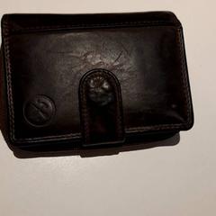 Peněženka, jak nahlášeno Campus Den Haag pomocí iLost