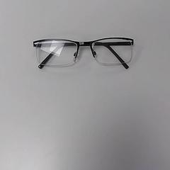 Betaurrekoak Svarta bågar, gisa salatu by IKEA Kållered iLost erabiliz