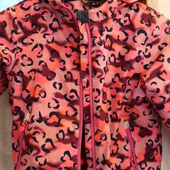Jacket Roze, as reported by DierenPark Amersfoort using iLost