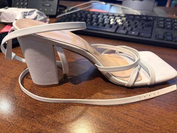 Tacones white