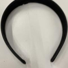 カチューシャ, amint azt IKEA神戸 az iLost segítségével jelentette.