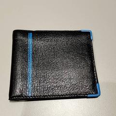 Portafoglio Nee, come riportato da Centraal magazijn utilizzando iLost