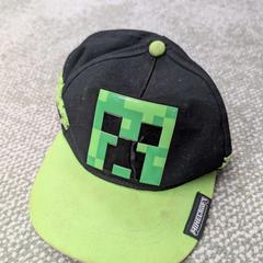 Čiapka, ako bolo nahlásené Pathé Helmond pomocou iLost