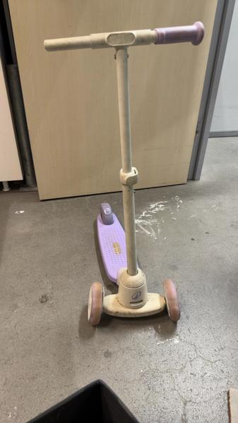 Scooter Mauve