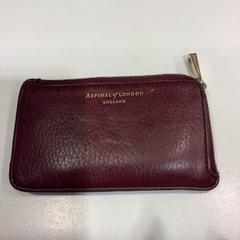 İLost kullanarak Gemeente Amsterdam tarafından bildirildiği gibi Pasjeshouder op naam van Duggan uit UK