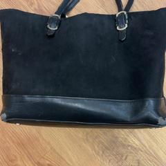 Saco, como reportado por GVB utilizando o iLost