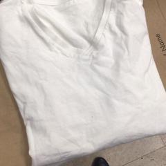 Tシャツ がiLostで Hotel van der Valk Maastricht によって報告されました