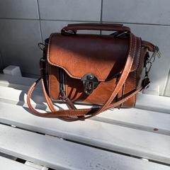 Bruine handtas がiLostに報告されました