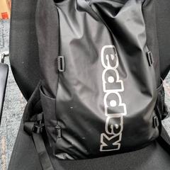 Mochila, segundo informou Connexxion Amstelland-Meerlanden Schiphol Noord usando iLost