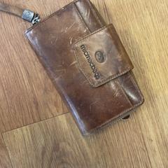 Lommebok de Maat-Kruiter, som rapportert av HTM ved bruk av iLost