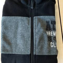 Kleding  - Fleecetrui, segundo informou Centraal magazijn usando iLost