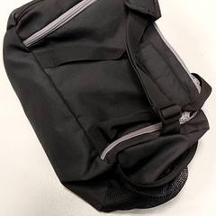 Borsa - Sporttas Zwart, come riportato da Centraal magazijn utilizzando iLost