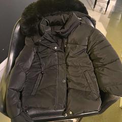 Jacke für frauen black, gemeldet von Room Mate Bruno über iLost