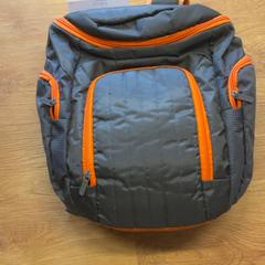 Mochila, como reportado por GVB utilizando o iLost