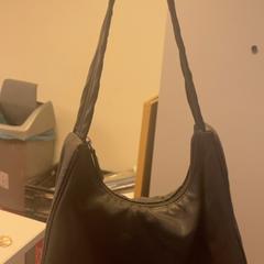 バッグ がiLostで Pathé Schiedam によって報告されました