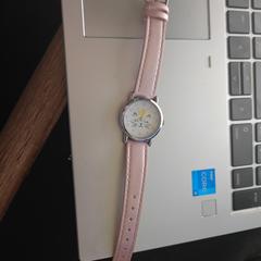 Roze kinder horloge met poes, som rapporterats till iLost