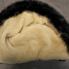 Kleding  - Kap van jas, rapporterat av Centraal magazijn med iLost