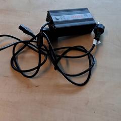 Ładowarka, zgłoszono przez Blauwnet Zwolle przy użyciu iLost