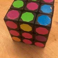 Cubo de rubik, ha sido reportado por Pathé Utrecht Leidsche Rijn con iLost